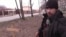"Это наш друг. 16 марта ехал в машине, прилетела пуля": житель Мариуполя похоронил своего товарища прямо на улице