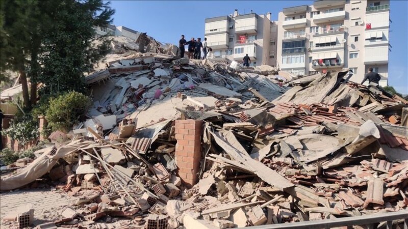 В Турции произошло землетрясение силой 7 баллов: 6 человек погибли, 257 получили травмы 