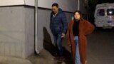 В Кыргызстане задержали беременную журналистку: ее обвиняют в шантаже. Девушке стало плохо, но ее все равно пытались оставить в СИЗО