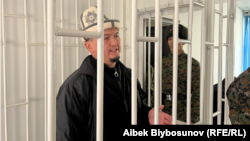 Адилет Али Мыктыбек (Балтабай) в зале суда