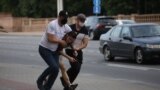 В Беларуси задержали участников мирных пикетов