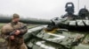 Депутат Рады Роман Костенко призывает власти Молдовы "вспомнить, что у них есть армия" и вернуть Приднестровье себе