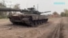 "Техники немерено!" Украинские военные показывают трофейные российские танки и оружие 