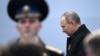 The Guardian: Путин лично вовлечен в войну в Украине и принимает тактические и оперативные решения "на уровне полковника"