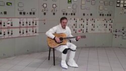 Святослав Вакарчук спел для сотрудников Чернобыльской АЭС
