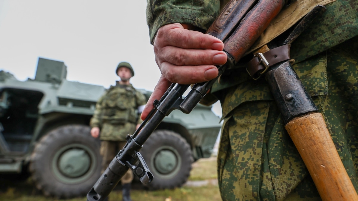 В Украине открыли уже третий лагерь для российских военнопленных. Киев и  Москва не проводили обмены почти четыре месяца