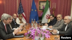 Джон Керри на встрече с президентом Ирана в Лозанне 20 марта 