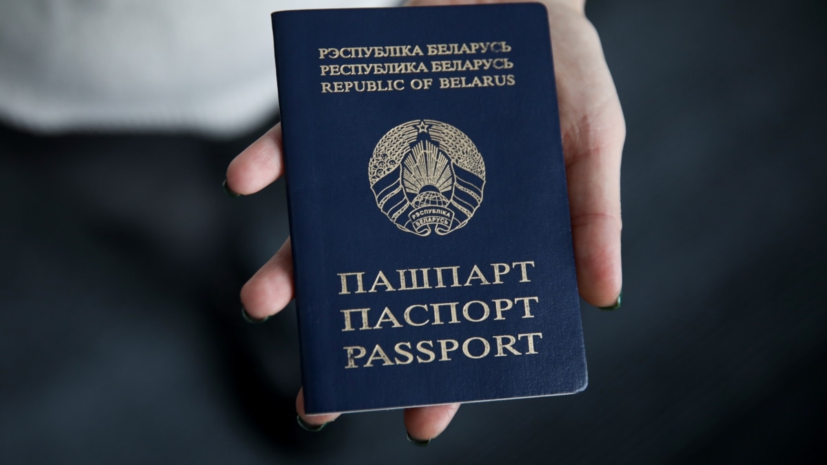 Главное: приговор журналисту Афанасьеву, как белорусам менять паспорта ...