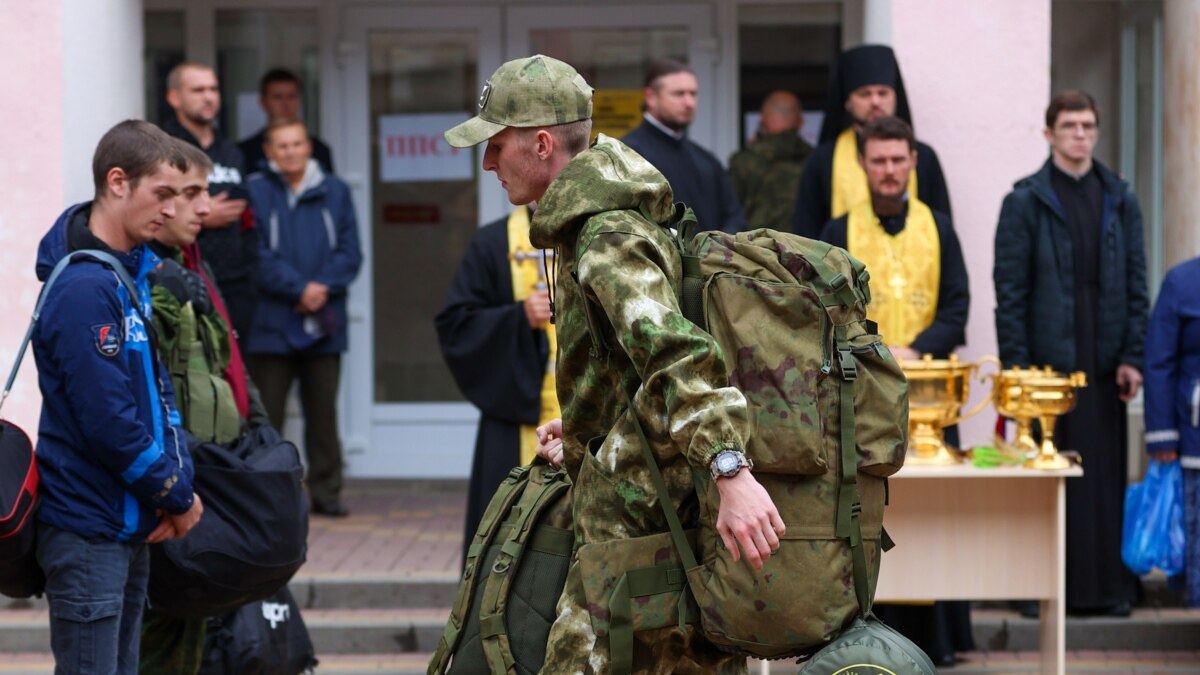 Родные мобилизованных жителей Воронежа записали видеообращение с просьбой  вернуть своих родственников в воинскую часть