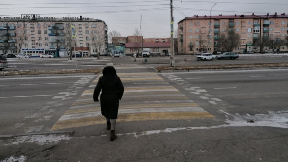 Люди устают от того, что не могут себе ничего позволить, и берут в долг, не  думая