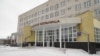 В больнице в Каменске-Уральском из-за коронавируса осталась треть медперсонала. Лечить пациентов некому