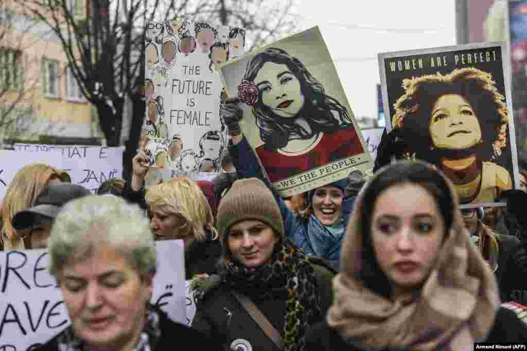 Марш женщин в Приштине, Косово