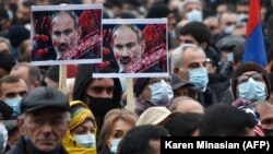 Протесты в Ереване на выходных собрали несколько тысяч человек