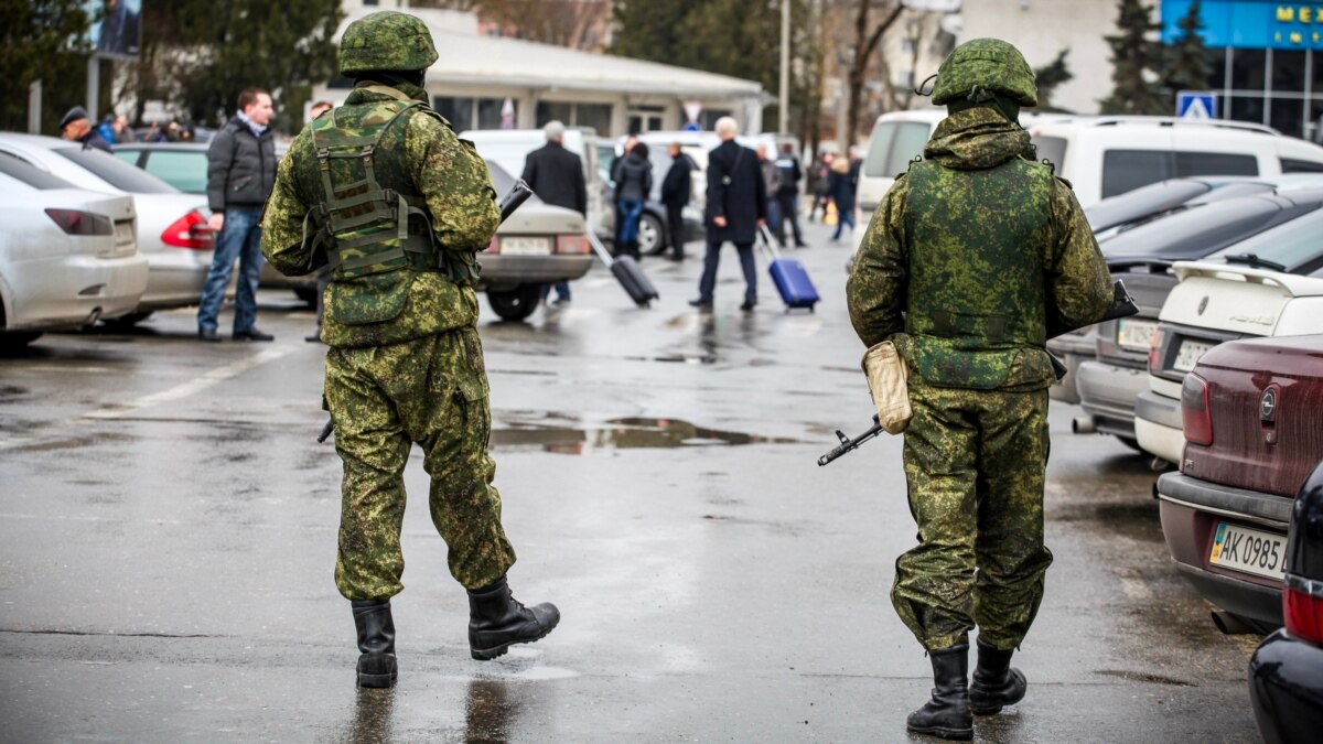 5 стадий принятия. Как Путин рассказывал о российских военных в Крыму