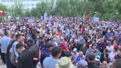 Экс-президент Атамбаев провел митинг в Бишкеке