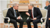 "У нас социальные сети на 100% свободны, нет никаких ограничений". Премьер Армении встретился в Москве с Путиным