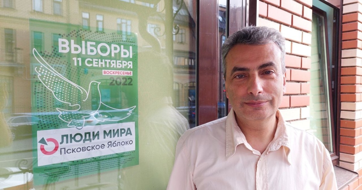 Политика Льва Шлосберга приговорили в России к 420 часам обязательных работ за "уклонение от обязанностей иноагента"