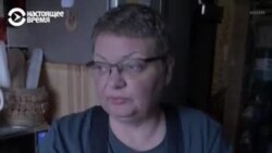 Оксана из Киева показывает последствия обстрела своей квартиры в ночь на 25 февраля
