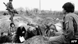 Окопы вдоль линии фронта у села Кошница. 24 апреля 1992 г.