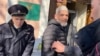 В аннексированном Крыму арестовали более двадцати крымских татар, пришедших на заседание суда по делу "Хизб ут-Тахрир"