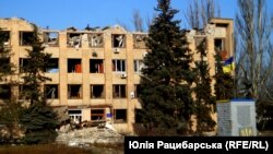 Разрушенное здание государственного архива в селе Высокополье Херсонской области