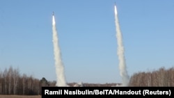 Запуск ракет из комплексов "Точка-У" во время белорусско-российских учений в Гомельской области. Беларусь, 15 февраля 2022 года 