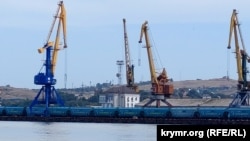 Фото порта в Феодосии. 27 августа 2022 года