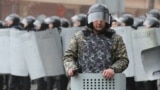 Стихийные протесты в Казахстане: взрывы, слезоточивый газ, захват зданий. Фото