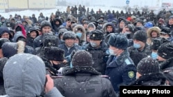 Митинг в Уральске, 4 января 2022 года