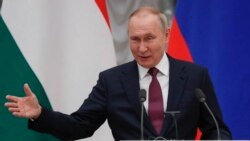 Утро: Путин представил нападение на Крым. Россия показала военных у границ Украины