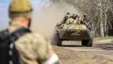 Военнослужащие пророссийских войск. Мариуполь, Украина, 21 апреля 2022 года 