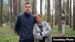 Татьяна Савинкина со своим внуком, фото предоставлено семьей