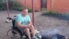 Военкомат в Адыгее вручил повестку мужчине с инвалидностью, который передвигается с помощью коляски 