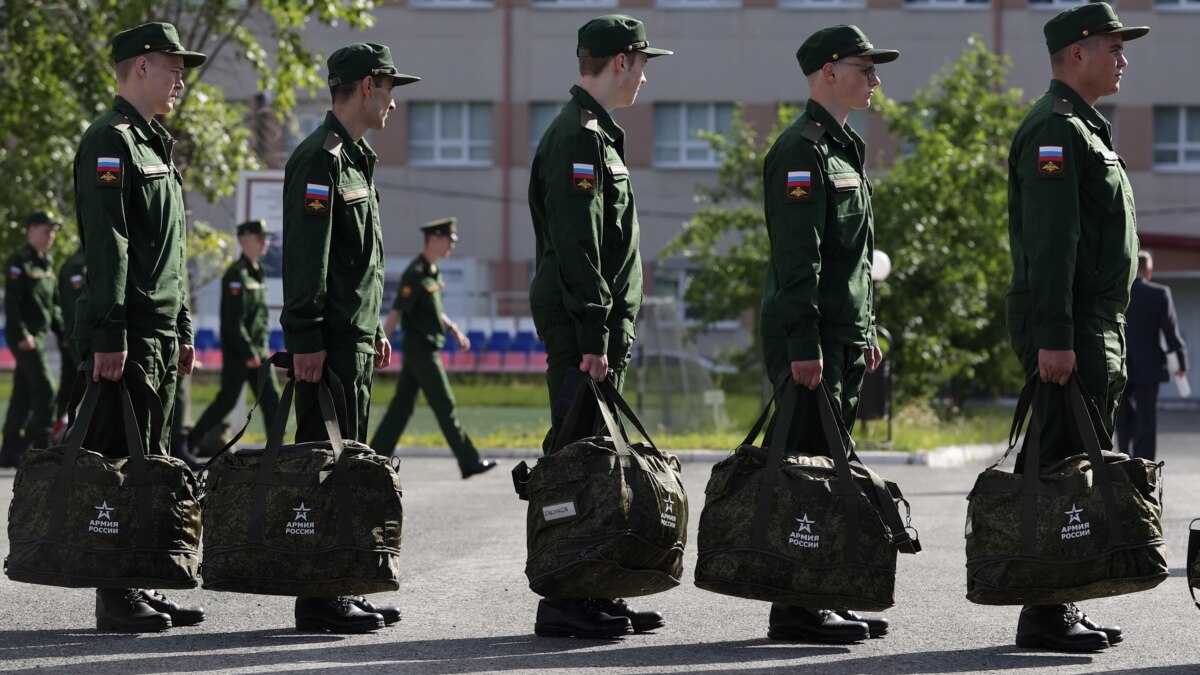 Военкоматы могут уговаривать, стращать, давить на патриотизм