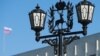 A lamp post by the Novgorod Region’s Government building