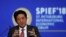 RUSSIA -- Japanese Prime Minister Shinzo Abe speaks during a session of the St. Petersburg International Economic Forum (SPIEF), May 25, 2018 Синзо Абэ 