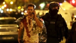 В Париже в результате серии терактов, по последней информации, погибли свыше 120 человек. Во Франции объявлен трехдневный траур.
Президент Франции Франсуа Олланд возложил ответственность за теракты в Париже на "Исламское государство"