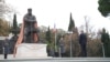 Путин открыл памятник Александру III, но там нашли неточности. Какие? 