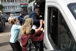 Люди в штатском жестоко задержали Павла Северинца, который возвращался с пикета. 7 июня