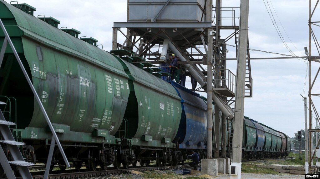 Загрузка зерна в Одесской области. 22 июня 2022 года