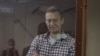 Деятели культуры попросили генпрокурора и главу ФСИН создать для Навального условия в колонии