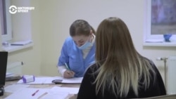 Как работает анонимный пункт вакцинации для тех, кто купил поддельный сертификат. Репортаж из Ужгорода