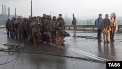 Сдача в плен украинских военных с "Азовстали"