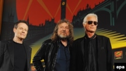 Басист и клавишник Led Zeppelin Джон Пол Джонс, вокалист Роберт Плант и гитарист Джимми Пейдж, Лондон, 21 сентября 2012 