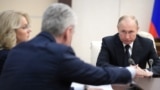 "Гражданские чиновники теперь полноценные участники войны", – Максим Товкайло объясняет, зачем Путину координационный совет