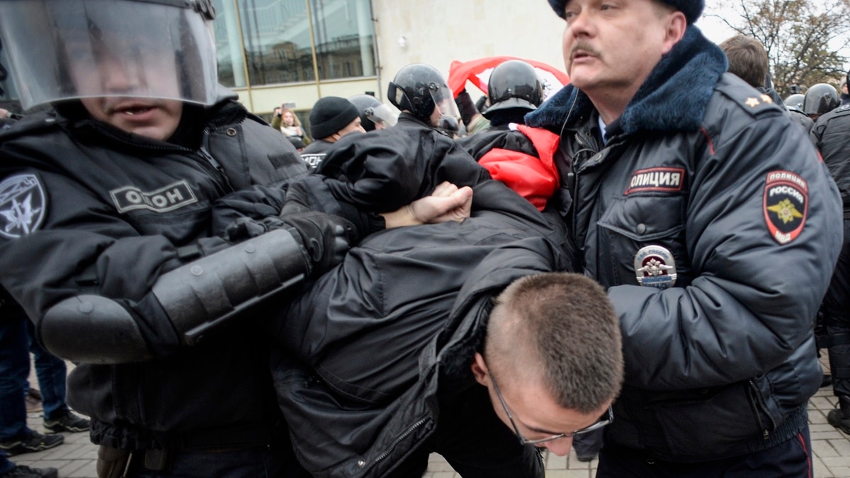 В Томске полицейские задержали подростков и избили их, Следственный комитет  открыл дело