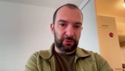 "Не видим оснований делать для вас исключение". Врачу, который спасал в России Навального, отказывают в работе в Латвии