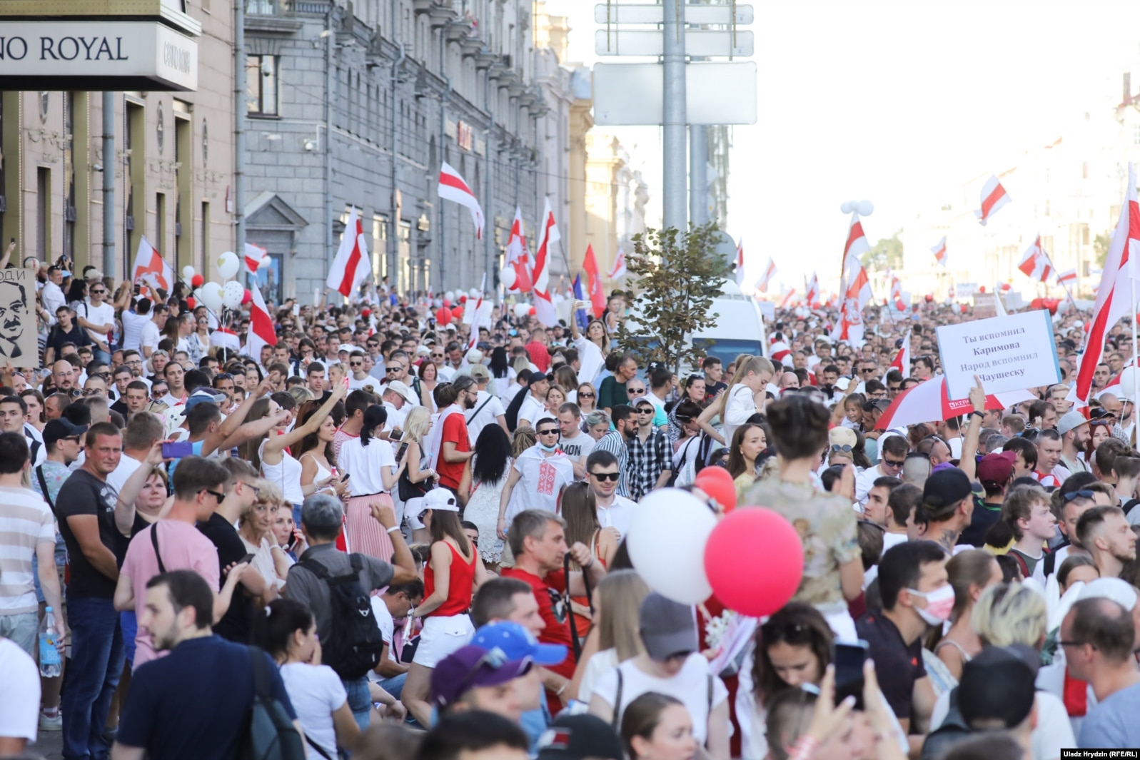 Первый воскресный митинг в Минске. 16 августа