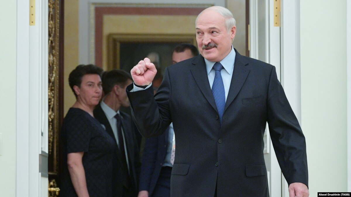2019 год - WZ: президент Чехии в шутку предложил Путину ликвидировать журналистов 2019 год - Генерал НАТО: испанские военные в Латвии продемонстрируют России единство альянса | Свежие Новости