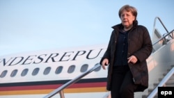 Канцлер Германии Ангела Меркель по прилету в Вашингтон 9 февраля 